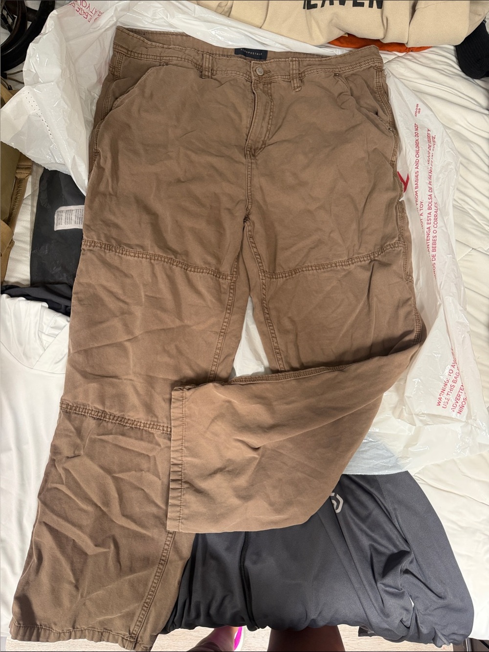 Aeropostale Brown Cargo Pants